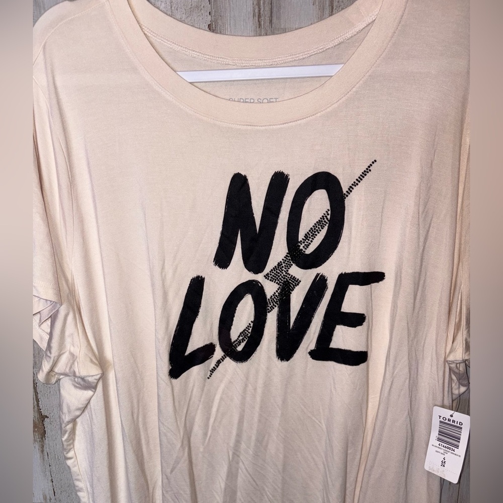 Torrid CLASSIC FIT Super Soft Crew Neck T-shirt Plus Size 3 Women’s Top - Picture 2 of 12